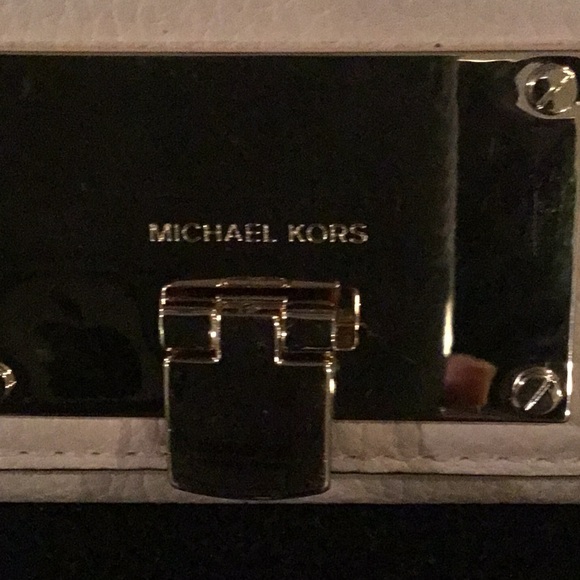 Michael Kors wallet - Picture 5 of 5